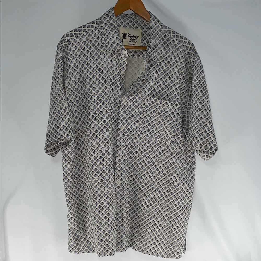 VINTAGE SILK MENS SHORT SLEEVE SILK SHIRT  FTL-01-051